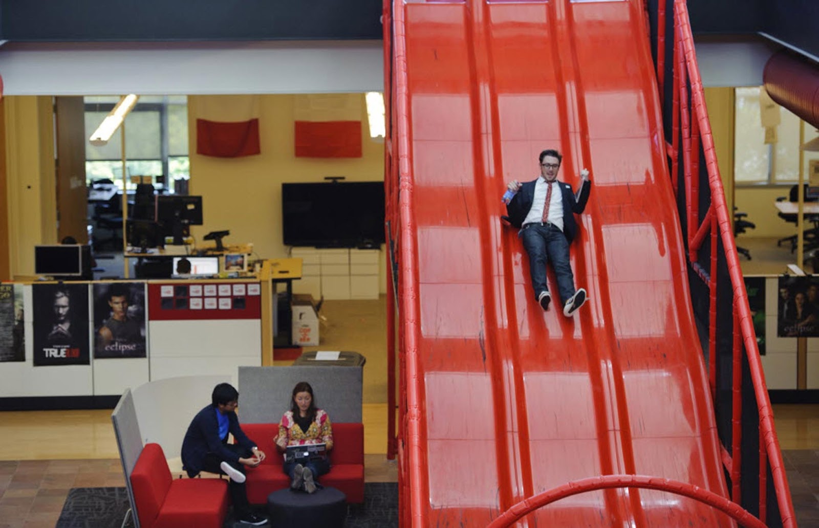 youtube_office