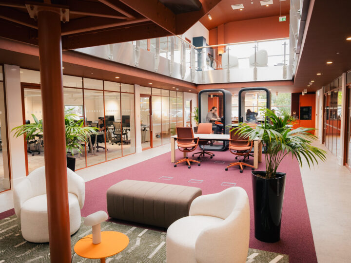 Carrwood B3 Lounge