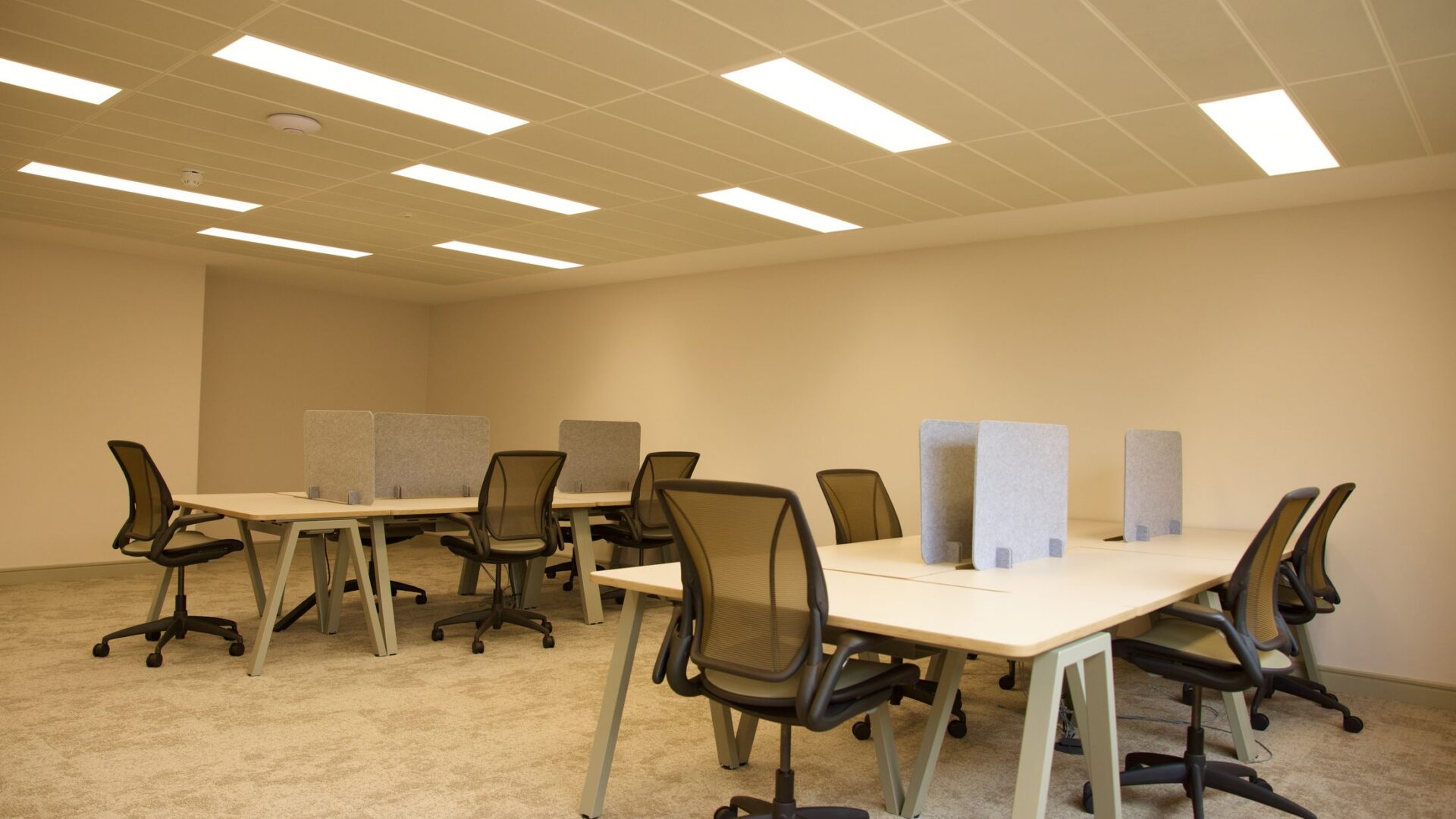 Gallery Cp Desks 1
