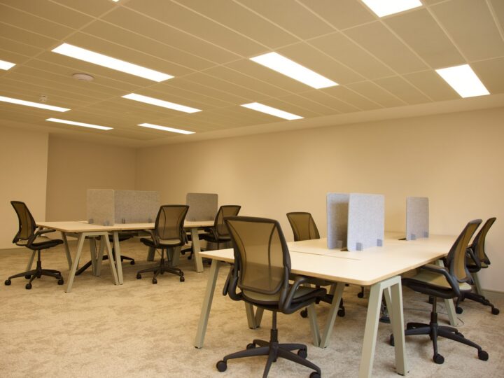 Gallery Cp Desks 1